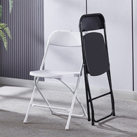 Chaise moderne à dossier perforé en plastique Tabouret pliable portable pour la formation des entreprises et les expositions en plein air dans les hôtels Chaise d'étude à domicile