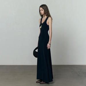 Vestido blanco hasta el suelo para mujer UMA para principios <span class=keywords><strong>de</strong></span> primavera 2025 tejido imperio cintura espalda descubierta patrón sólido tejido <span class=keywords><strong>de</strong></span> estambre - Product Image 4