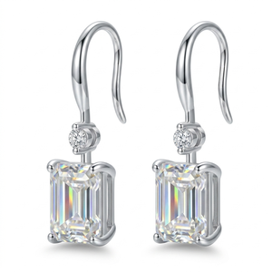 Pendientes de Moissanita con Corte Esmeralda, Chapados en Rodio, Joyería Clásica para Mujer, Regalo, Plata 925 con Engaste de Garra - Product Image 3