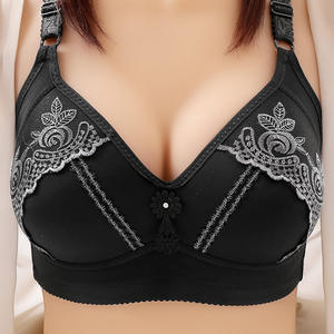 บราดันทรงระบายอากาศสำหรับคุณแม่บราลูกไม้ปักลายแบบดั้งเดิมบรากระดุมสามแถวไร้สายขนาดใหญ่ใหม่ - Product Image 3