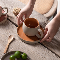 Ensemble de tasses à café en céramique en argile grossière rétro créative en gros, style moyen-oriental personnalisé, tasse à lait en porcelaine avec soucoupes