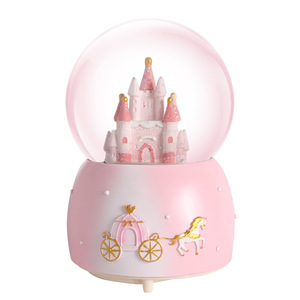 Fantasia creativa fiaba principessa castello sfera di cristallo scatola di <span class=keywords><strong>musica</strong></span> in resina artigianale palla di cristallo di neve - Product Image 3