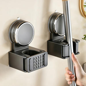 Soporte giratorio para fregona con ventosa, soporte de pared sin taladro, estante de almacenamiento de metal para herramientas de limpieza del hogar y el baño - Product Image 1