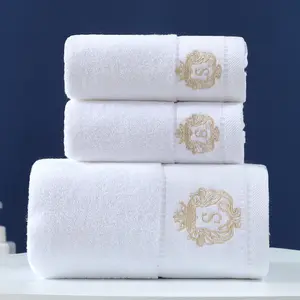 Vente en gros de serviettes de bain de luxe personnalisées Ensemble de 3 pièces boîte-cadeau 100% coton brodé Ensemble de serviettes d'hôtel