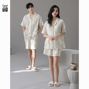 <span class=keywords><strong>Pigiama</strong></span> Estivo in Fibra di Bambù, Nuovo Stile per Coppie, Camicia da Notte con Scollo a V, Maniche Corte e Pantaloncini, Set Leggero e Morbido per <span class=keywords><strong>Uomo</strong></span> e Donna - Product Image 1