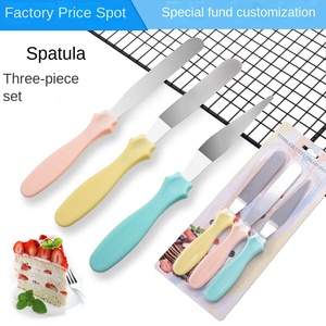 Juego de espátulas de acero inoxidable de tres piezas con mango plano Wanlai, con embalaje, para hornear y desmoldar pasteles, origen Yangjiang - Product Image 3