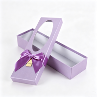 Boîte cadeau en carton imperméable de luxe personnalisée avec logo, finition mate et papier gaufré pour les cadeaux de fleurs et de chocolats