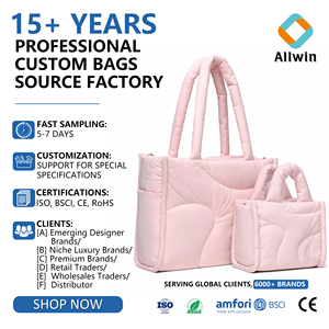 Borsa Puffy da Donna Personalizzata in Nylon Leggero Morbida Trapuntata Grande e Mini, Borsa a Spalla Puffy Imbottita, Borsa Tote Mini Puffer - Product Image 1