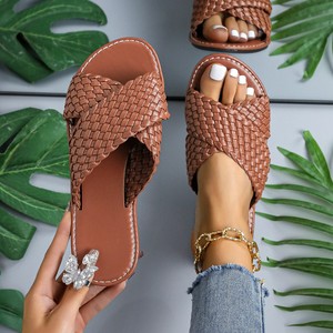 Sandalias Planas Cruzadas Redondas de Verano 2024 para Mujer, Tallas Grandes, Tejidas, Sencillas, Frescas para la Playa, Venta al por Mayor 231 231 - Product Image 2