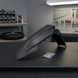 Parafango anteriore 2023 2025 per KTM SX-F 250 in nero realizzato in resistente plastica ABS - Product Image 2