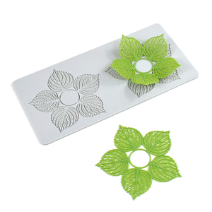 Molde de silicona de 2 orificios con diseño de hoja hueca y encaje para corona de invierno, plantilla para decoración de pasteles, molde para azúcar comestible y decoración de repostería - Product Image 4