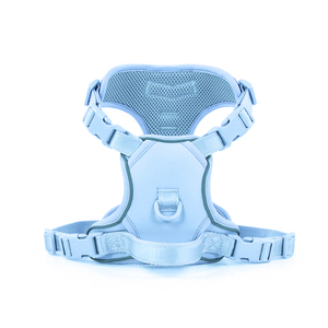 Harnais gilet pour chien anti-traction en maille respirante et douce, avec clip frontal en métal, réglable et rembourré pour un confort de marche facile - Product Image 1