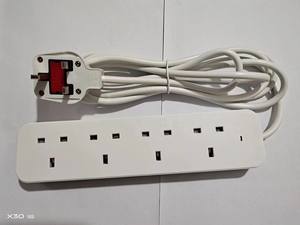 AGUX 1005 5-fach Steckdosenleiste mit 3-Meter-Kupferkabel, UK-Standard, kindersicher, Mehrfachstecker, elektrische Verlängerungssteckdosen, SDK 16A - Product Image 3