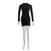 En stock Robes moulantes mini à manches longues unies et froncées pour femme grande taille