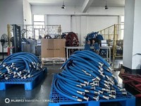 Assemblage de tuyau EPDM utilisé pour la connexion interne des serveurs et des armoires dans les centres de données à refroidissement liquide