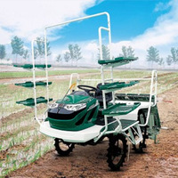 Transplanteur de riz autopropulsé YANHUI à 6 rangs, économique en main-d'œuvre, avec une marche stable sur les champs boueux
