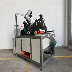 Macchina per la lavorazione dell'angolo di alluminio CNC fresatrice per finestre in alluminio componenti per nucleo PLC adatti per profili in alluminio - Product Image 5