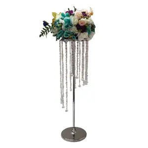 Wedding Reception Table Centerpiece Gold Tall Crystal Metal Vase with Chandelier Glass and Iron Material for Parties
