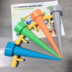 En gros, Arroseur automatique goutte-à-goutte en plastique en forme de fleur dansante pour plantes d'intérieur - Product Image 5