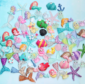 100 pièces de cabochons à dos plat <span class=keywords><strong>en</strong></span> résine, motifs coquillages marins, queues de sirène, sculptures féériques, breloques et pendentifs pour bijoux et colliers, vente <span class=keywords><strong>en</strong></span> gros <span class=keywords><strong>en</strong></span> sachet surprise - Product Image 1