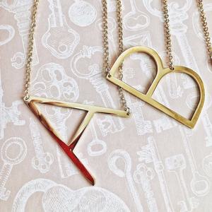 MECYLIFE-Collar con Inicial de Gran Tamaño Lateral de Acero Inoxidable, Collar con Alfabeto Rosa Grande, Regalo Personalizado - Product Image 2