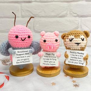 Dễ thương và dễ thương cầm thẻ móc đồ chơi cú nhỏ năng lượng tích cực Crochet chim búp bê kem thực phẩm nhồi bông hình dạng động vật - Product Image 5