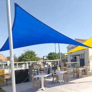 Voile d'ombrage triangulaire 5x5x5m en rouleaux de tissu pour l'extérieur, idéale pour la plage et la protection de l'intimité, coloris bleu, pour le Kazakhstan, le Kirghizistan, le Tadjikistan et l'Ouzbékistan - Product Image 2