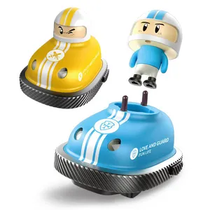 电池操作的儿童遥控汽车玩具两个人VS可爱的无线电控制保险杠汽车有光有声