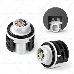 L15-017 LR5B สีแดง LED ไฟท้ายหลอดไฟ 8158A-0D610 สำหรับโตโยต้า โคโรลล่า 2 พิน 12V ไฮแลนเดอร์ เซียนน่า 1.8W 205LM - Product Image 3