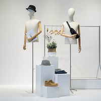 Maniquí Lavinia, Nuevo Modelo de Moda, Maniquí de Cuerpo Completo para Exhibición en Escaparates, Maniquí Masculino Musculoso