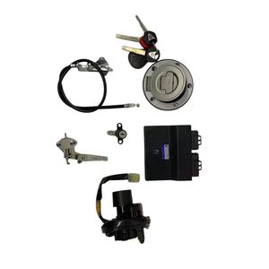 Set di Chiavi Usato per Yamaha FZ1 2007 con Tappo Carburante e Interruttore di Accensione - Product Image 1