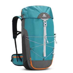 Mochila de Senderismo con Compartimento <span class=keywords><strong>para</strong></span> Bolsa de Hidratación, Salida de Agua Lateral, Anillas <span class=keywords><strong>para</strong></span> Bastones de Trekking, Almohadilla de Esponja Gruesa y Compartimento Expandible <span class=keywords><strong>para</strong></span> Laptop - Product Image 2