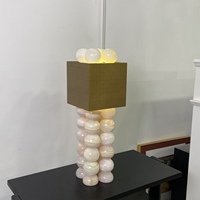 Lampe de table de luxe minimaliste postmoderne en jade, lampe haut de gamme pour hôtel d'étude de chevet de chambre à coucher modèle de designer nordique