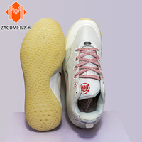 Chaussures en stock aux États-Unis, vente en gros, lots en vrac, surplus d'usine, exportation pour les marchés d'Amérique centrale, d'Amérique du Sud, d'Asie du Sud-Est, d'Afrique et de l'AMR (Amérique Latine et le Mexique)
