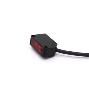 DINGGAN Diffuse reflection Square PNP photoelectric sensor for outdoor Passengers pass detection - Product Image 2