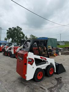 Chargeuse compacte Bobcat S70 d'occasion avec godet, performances stables pour travaux d'ingénierie - Product Image 3