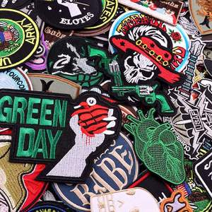 Vente en gros de patchs brodés personnalisés avec logo, à coudre ou à thermocoller, design sur mesure pour vêtements, chapeaux et sacs - Product Image 2