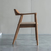 Chaise de salle à manger scandinave moderne du milieu du siècle en bois de frêne massif avec accoudoirs JP