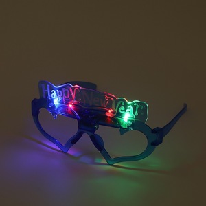 لوازم حفلات المهرجان وامض 4 نظارات مضيئة LED ، نظارات حديدة للعام الجديد السعيد - Product Image 2