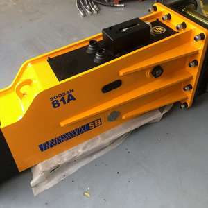 Martillo hidráulico SOOSAN SB81A tipo caja con acumulador para excavadoras de 18-26 toneladas con caja de herramientas de repuesto. - Product Image 3