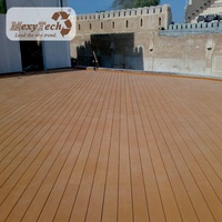 Plancher composite WPC certifié Green Label, en HDPE à âme pleine, durable, facile à installer, imperméable et antidérapant pour terrasses extérieures et jardins.