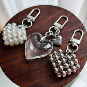 Portachiavi Piccolo Huggie Trasparente e Grande Accessorio Amorevole da Donna Versatile per Servizi Fotografici Ciondolo Ornamentale - Product Image 1