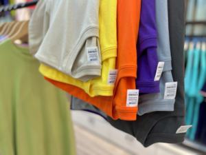 CB01-79000 T-shirt Homme en Jersey 190 g/m² 100 % Coton avec Logo Sérigraphié Écologique Respirant Anti-boulochage Blanc Noir - Product Image 4