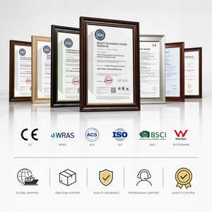 <span class=keywords><strong>Grifo</strong></span> <span class=keywords><strong>de</strong></span> <span class=keywords><strong>Cocina</strong></span> Extraíble en Acero Inoxidable 304 con Acabado Dorado Cepillado, Monomando, 360° ° <span class=keywords><strong>Grifo</strong></span> <span class=keywords><strong>de</strong></span> <span class=keywords><strong>Cocina</strong></span> con 3 Funciones Tipo Cascada - Product Image 6