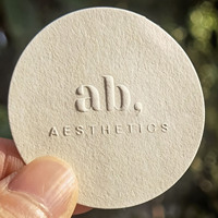 Autocollants adhésifs en vinyle gaufré 3D de luxe en gros avec logo pour parfum, rouge à lèvres, shampoing, faux cils, bougies et cosmétiques