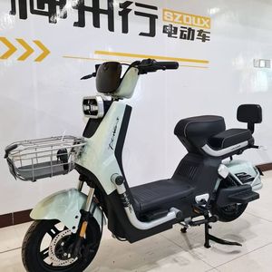 สกู๊ตเตอร์ที่คุ้มค่าที่สุดพร้อมมอเตอร์ไร้แปรงถ่าน 350W ดีไซน์สองล้อ รุ่น GXA9 GXA9 GXA9 GXA9 GXA - Product Image 2