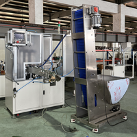 Machine d'assemblage en deux parties pour bouchons de bouteilles d'huile de tournesol et moule d'injection pour l'emballage d'huiles comestibles et d'huile d'olive