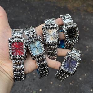 Alabaster Claw Design Gothic Y2K Retro Style Alloy <b>Quartz</b> <b>Watch</b> for Fashion <b>Men</b> and Women European American Trendy - Product Image 4