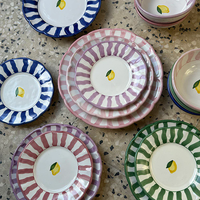 Assiette en céramique italienne peinte à la main, motif citron, bord festonné coloré, vaisselle en grès, vente en gros OEM, assiettes en céramique citron