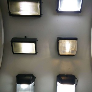 Outdoor Led Wall Lamp Square Polycarbonate Diffuser 50W 70W Water Proof 110-240V For Hotel <b>Corridor</b> <b>Lighting</b> - Product Image 2